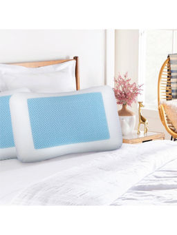 HomeTown - Serenity Gel Memory Foam Mini Pillow