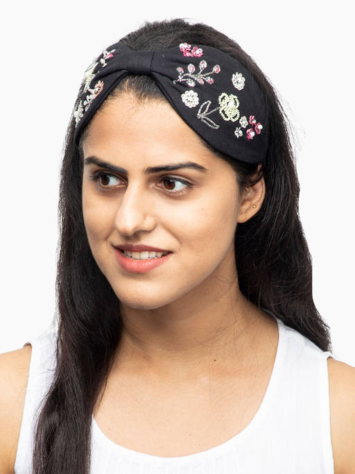 Buy Deebaco Black Floral Embellished Headband Online display picture 1