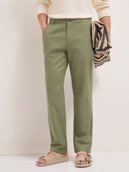 The Bear House - Men Green Cotton Textured Trouser