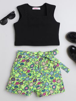 Taffy - Textured Sleeveless Square Neck Crop Top & Skort - Black (Set of 2)