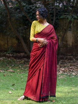 Suta - Maroon Polka Dots Tassels Saree without Blouse