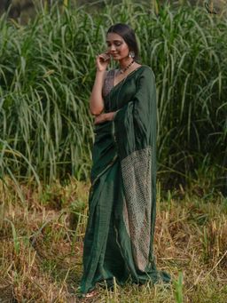 Suta - Green Printed Tassels Saree without Blouse