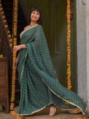 Green color option, Sold out, Currently selected