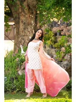 Indian Virasat - Blush Pink Bloom Kurta and Farshi Salwar with Dupatta