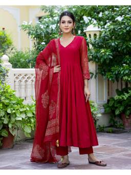 Mayurie - Maroon Solid Anarkali With Pant And Dupatta