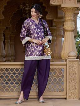 Qissa - Women'S Purple Brocade Ethnic Motif Kurta with Dhoti