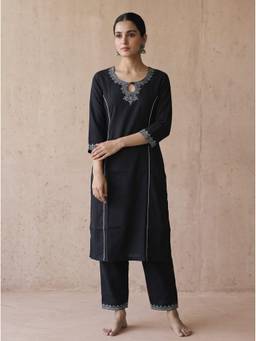 SAANTHA - Black Cotton Embroidery Kurta With Pant