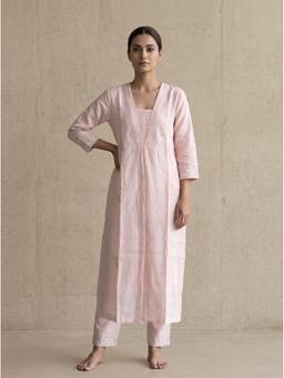SAANTHA - Light Pink Linen Embroidery Kurta With Pant