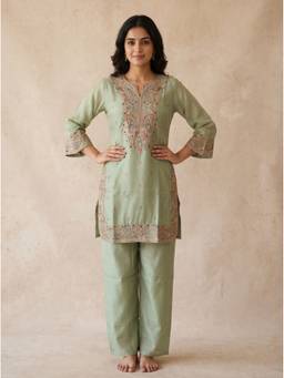 SAANTHA - Light Green Silk Embroidery Kurta With Pant