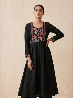 SAANTHA - Black Cotton Embroidery Kurta With Pant