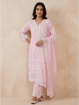 SAANTHA - Pink Cotton Embroidery Kurta With Pant