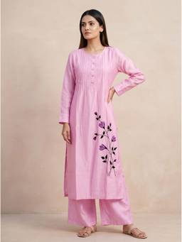 SAANTHA - Pink Chanderi Hand Embroidery Kurta With Pant