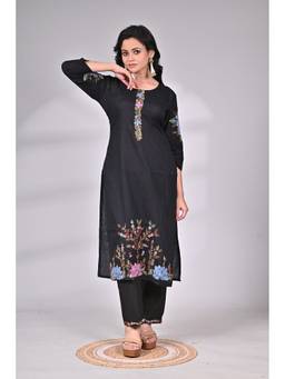 SAANTHA - Black Cotton Embroidered Kurta With Pant
