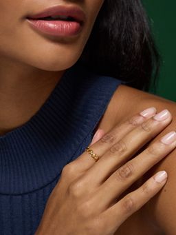 Accessorize London - Women's Waterproof Stainless Steel Star Adjustable Ring