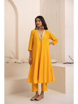 Avaha - Kali Yellow Kalidaar Dola Silk Kurta with Pant