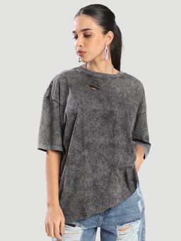 Bene Kleed - Grey Women Oversized Fit Asymmetrical Hem T-Shirt