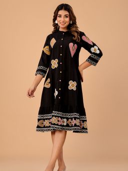ZUMMER - Cotton Black Geometric Embroidered Dress
