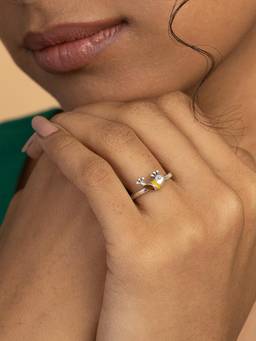 Shaya by CaratLane - Chuno Paakhi Oxidised 925 Silver Ring