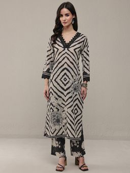 Libas - Black Floral Printed Straight Kurta With Pant