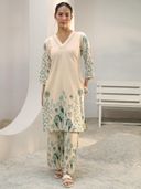 Off White color option, Sold out, Currently selected