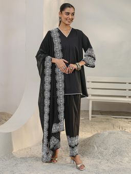 Libas - Black Solid Relaxed Fit Embroidered Kurti With Salwar & Dupatta