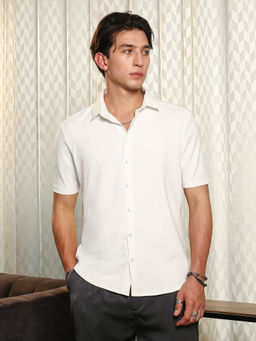 Campus Sutra - White Solid Regular Fit Shirt
