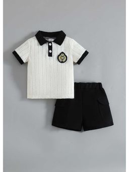 Hopscotch - Textured Collared Polo T-Shirt And Shorts