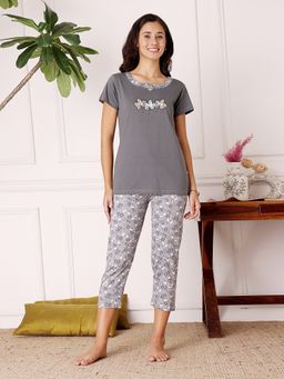 Bodycare - Grey Women Printed Half Sleeves T-Shirt with Capri