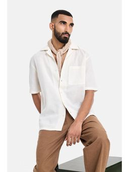 Snitch - Off-White Solid Half Sleeves Boxy Casual Shirt for Men