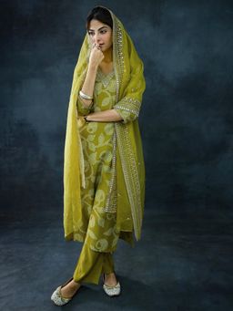 Libas - Green Bandhani Printed Straight Kurta with Pant and Dupatta