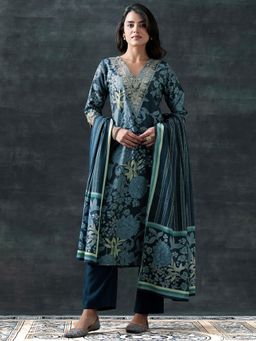 Libas - Blue Floral Printed Straight Kurta with Pant and Dupatta