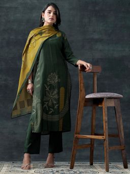 Libas - Green Printed Straight Kurta with Pant and Dupatta