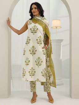 Libas - Green Floral Printed Kurta with Pant and Dupatta