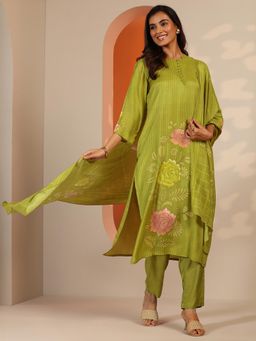 Libas - Green Floral Printed Straight Kurta with Pant and Dupatta