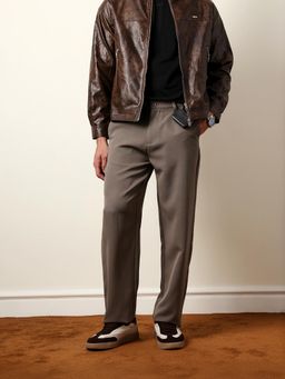 The Bear House - Men Solid Relax Fit Casual Trouser