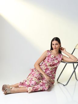 SHOWOFF - Women Pink Floral Straight Kurta and Pant (Set of 2)