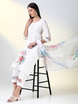 SHOWOFFFF - Women White Floral Straight Kurta and Pant with Dupatta (Set of 3)