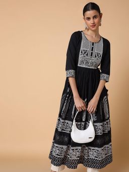SHOWOFF - Women Solid Black Anarkali Kurta