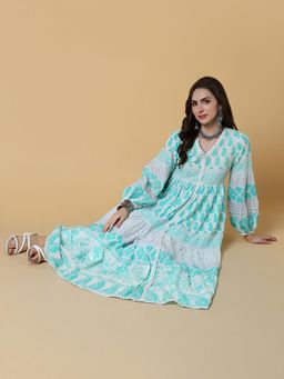 SHOWOFF - Women Green Floral Anarkali Kurta
