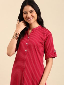 SHOWOFF - Women's Striped Pink Straight Kurta and Pant (Set of 2)