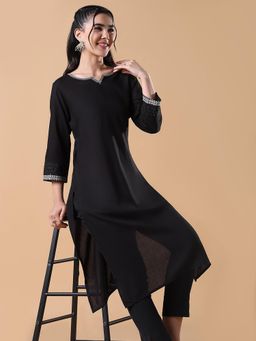 SHOWOFF - Women Black Solid Straight Kurta