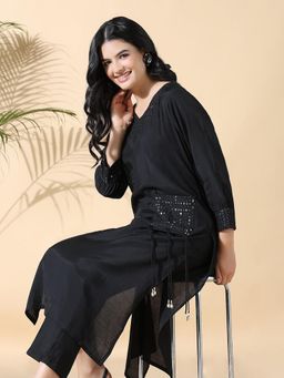 SHOWOFF - Women Solid Straight Sequinned Black Kurta with Trouser (Set of 2)