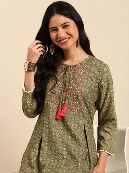 SHOWOFFFF - Women's Ethnic Motifs Olive A-Line Kurta with Pant (Set of 2)