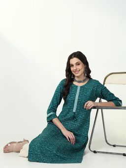 SHOWOFF - Women's Green Ethnic Motifs Straight Kurta