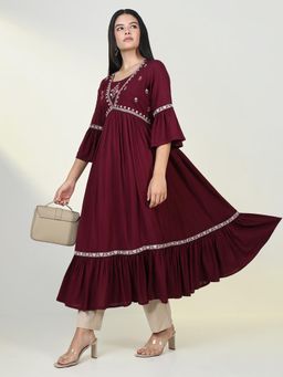SHOWOFF - Women's Maroon Solid Anarkali Kurta