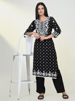 SHOWOFF - Women's Black Bandhani Straight Kurta