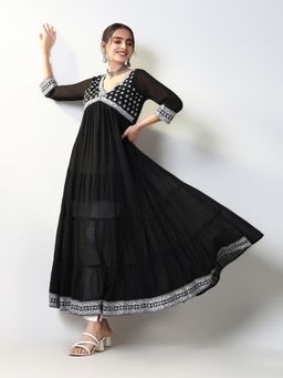 SHOWOFF - Women's Black Solid Anarkali Kurta