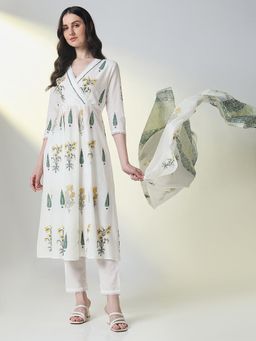 SHOWOFFFF - Women Off White Floral Kurta with Pant and Dupatta (Set of 3)