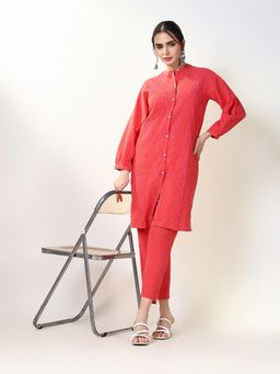 SHOWOFF - Women Rust Textured Kurta with Pant (Set of 2)
