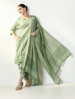 SHOWOFF - Women Green Embellished Kurta with Salwar and Dupatta (Set of 3)